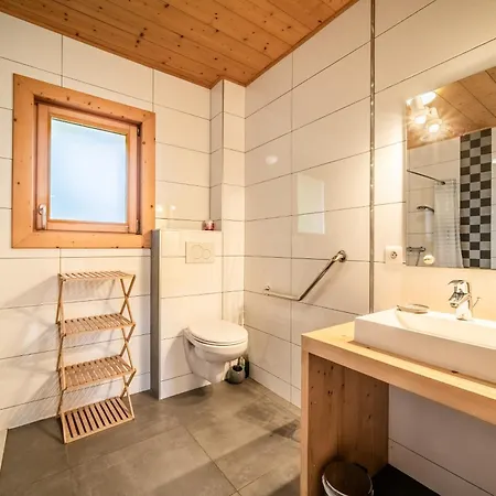 Apartament Les Leyetaz *